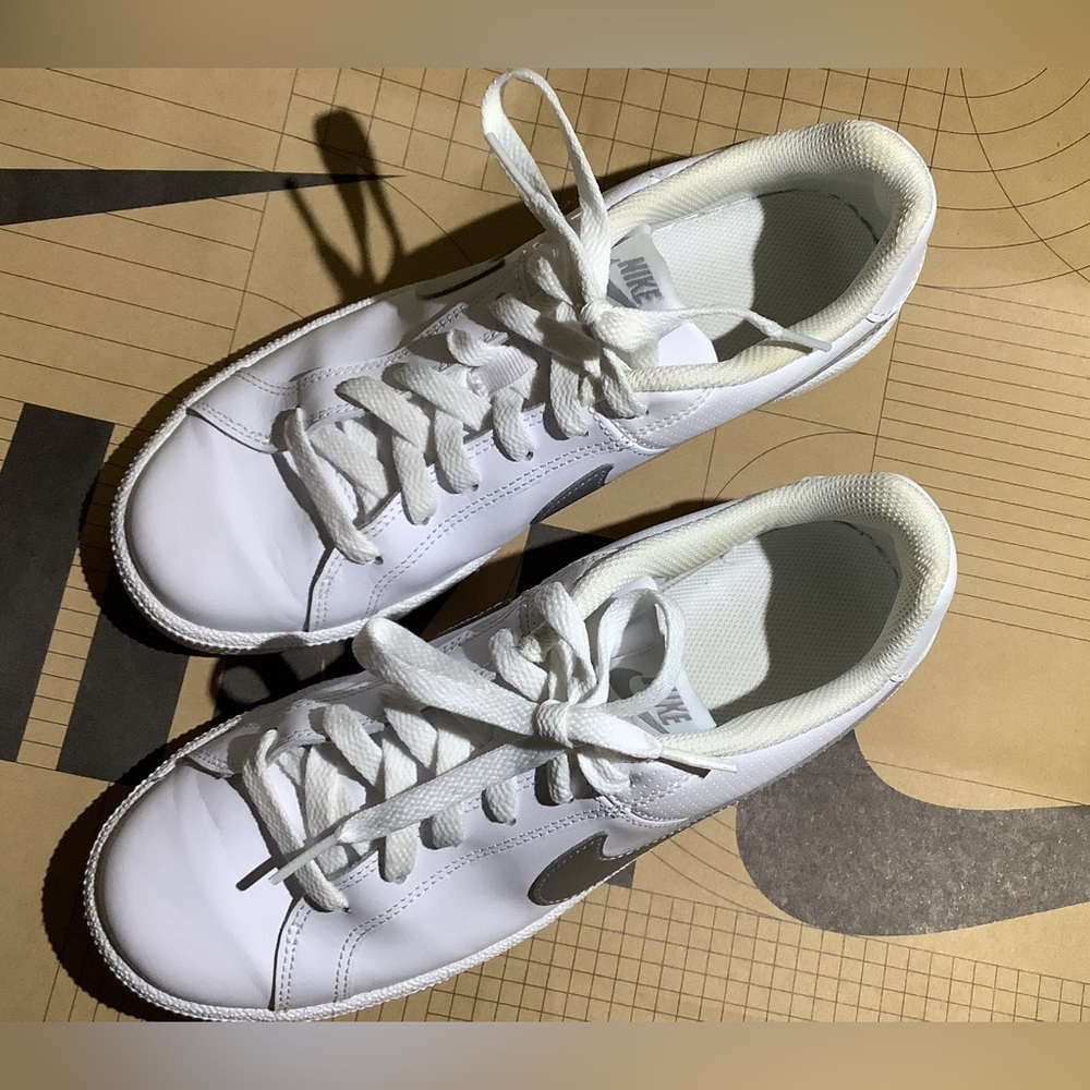 Nike White and Silver Low-Top Sneakers - Picture 9 of 13
